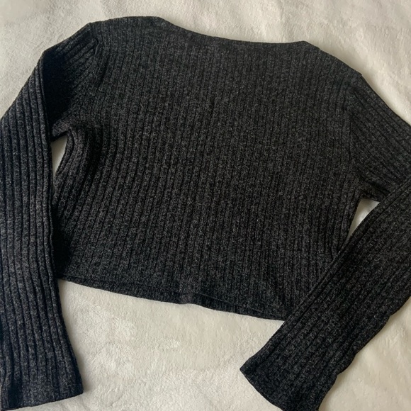 Womens Forever 21 Gray Long Sleeve Crop Top - size XL - Picture 4 of 4